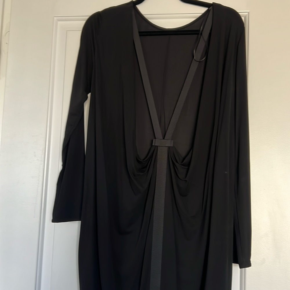 Issa low back dress , with pocket detail